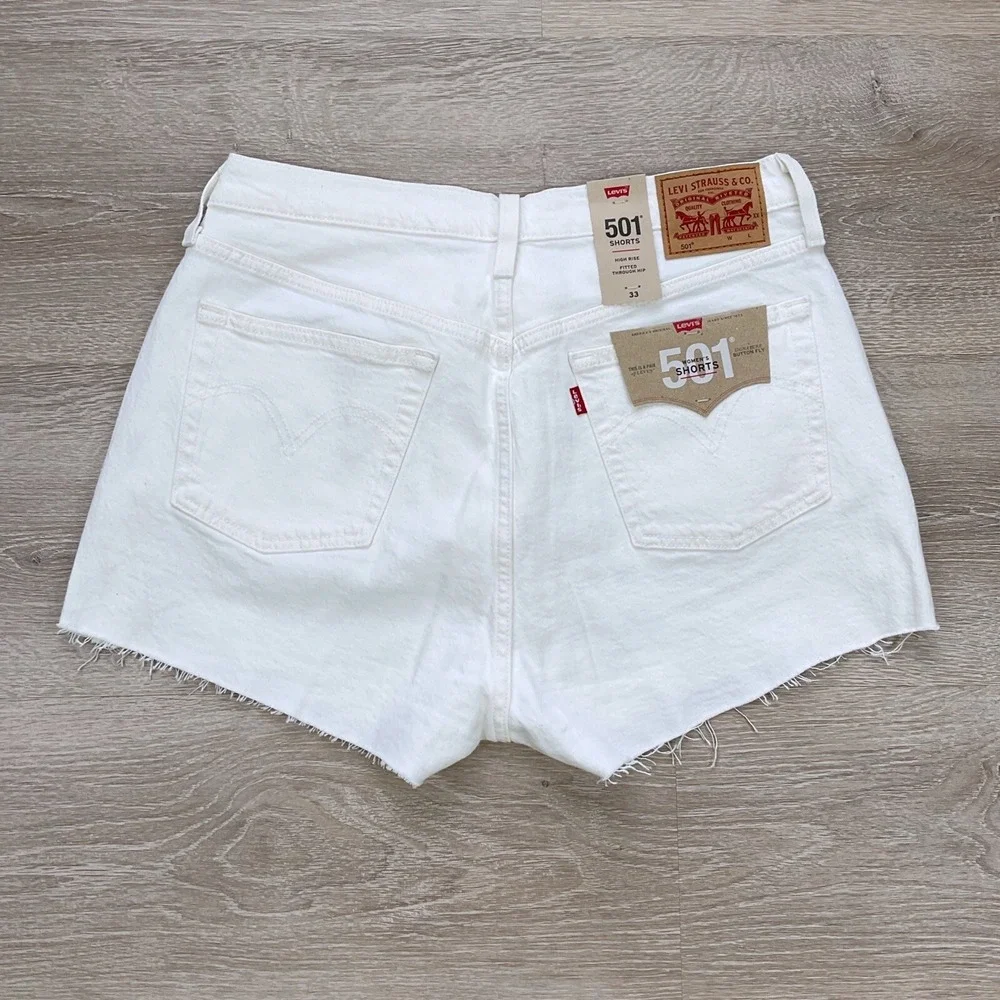 Levis Shorts Womens 33 Ivory Button Fly‎ Cutoff High Waisted Denim NWT